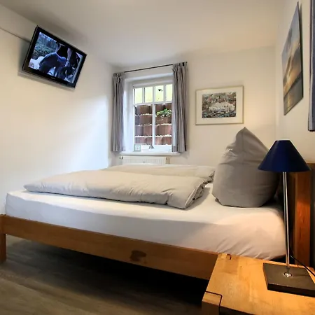 Rungholtstrasse 6, Whg 1 *